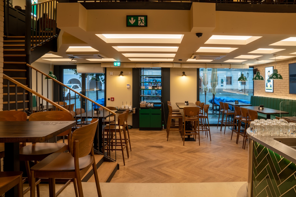 restaurace_nacepu_interier_05