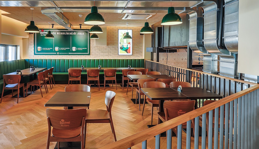 restaurace_nacepu_interier_08