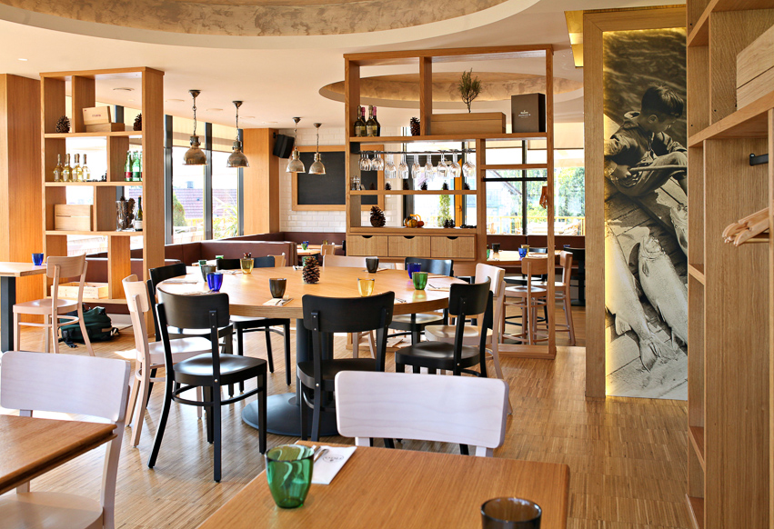 nabytek-zarizeni-restauraci-01