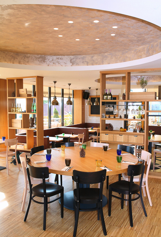 nabytek-zarizeni-restauraci-02